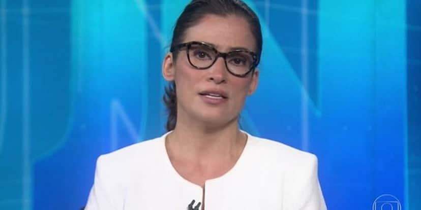 Renata Vasconcellos comanda o Jornal Nacional - Foto: Reprodução Renata Vasconcellos comanda o Jornal Nacional - Foto: Reprodução