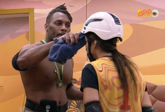 Fred Nicácio limpando rosto de Key Alves no BBB23 (Foto: Reprodução, Globo) Fred Nicácio limpando rosto de Key Alves no BBB23 (Foto: Reprodução, Globo)
