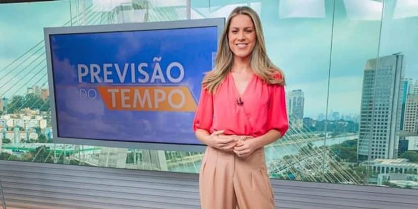 Jacqueline Brazil no comando da prrevisão do tempo do SP1 (Reprodução)