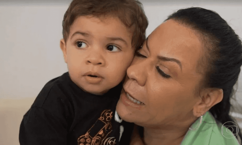 http://tvfoco.uai.com.br/wp-content/uploads/2015/05/Daniela-Mercury.jpg