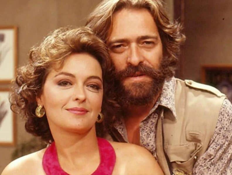 Um famoso ator da novela da Globo, Mar do Sertão, foi denunciado por uma atriz que detonou que ele tinha bafo - Foto Reprodução Um famoso ator da novela da Globo, Mar do Sertão, foi denunciado por uma atriz que detonou que ele tinha bafo - Foto Reprodução