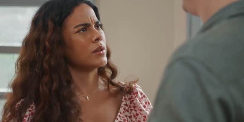 Jenifer coloca Tatá contra a parede em Vai na Fé