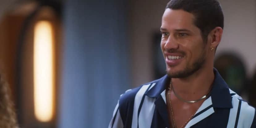 Lui em cena de Vai na Fé usando camisa listrada Lui em cena de Vai na Fé usando camisa listrada