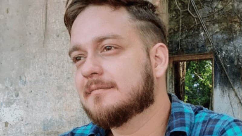 Cantor sertanejo foi assassinado brutalmente por engano aos 29 anos e Brasil chorou perda: "Inocente"(Foto: Reprodução) Cantor sertanejo foi assassinado brutalmente por engano aos 29 anos e Brasil chorou perda: "Inocente"(Foto: Reprodução)
