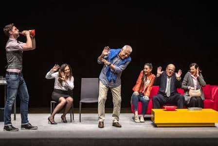 Pública se rebela em peça de teatro de Antônio Fagundes, tulmuto acontece e policia acaba sendo envolvida - Foto Reprodução Pública se rebela em peça de teatro de Antônio Fagundes, tulmuto acontece e policia acaba sendo envolvida - Foto Reprodução