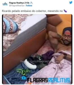 BBB23 - Ricardo, se empolga e é flagrado sem roupa mexendo em parte íntima (Foto: Reprodução / Twitter) BBB23 - Ricardo, se empolga e é flagrado sem roupa mexendo em parte íntima (Foto: Reprodução / Twitter)