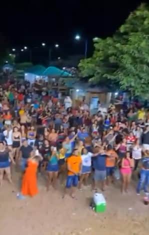 Ximbinha virou motivo de piada por conta de show vazio (Foto: Reprodução) Ximbinha virou motivo de piada por conta de show vazio (Foto: Reprodução)