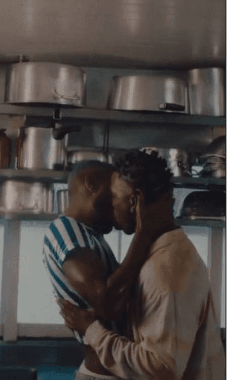 Ícaro Silva e Izra se beijando (Foto: Divulgação/ Instagram) Ícaro Silva e Izra se beijando (Foto: Divulgação/ Instagram)