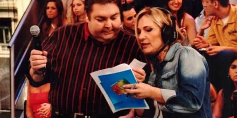 Lucimara Parisi e Faustão no findado "Domingão do Faustão" da Globo na década de 90 (Foto Reprodução/Memória Cinematográfica ) Lucimara Parisi e Faustão no findado "Domingão do Faustão" da Globo na década de 90 (Foto Reprodução/Memória Cinematográfica )
