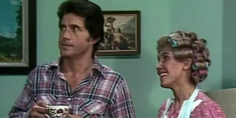 Hector Bonilla em participação no seriado do Chavez, ao lado de Dona Florinda (Reprodução: SBT) Hector Bonilla em participação no seriado do Chavez, ao lado de Dona Florinda (Reprodução: SBT)