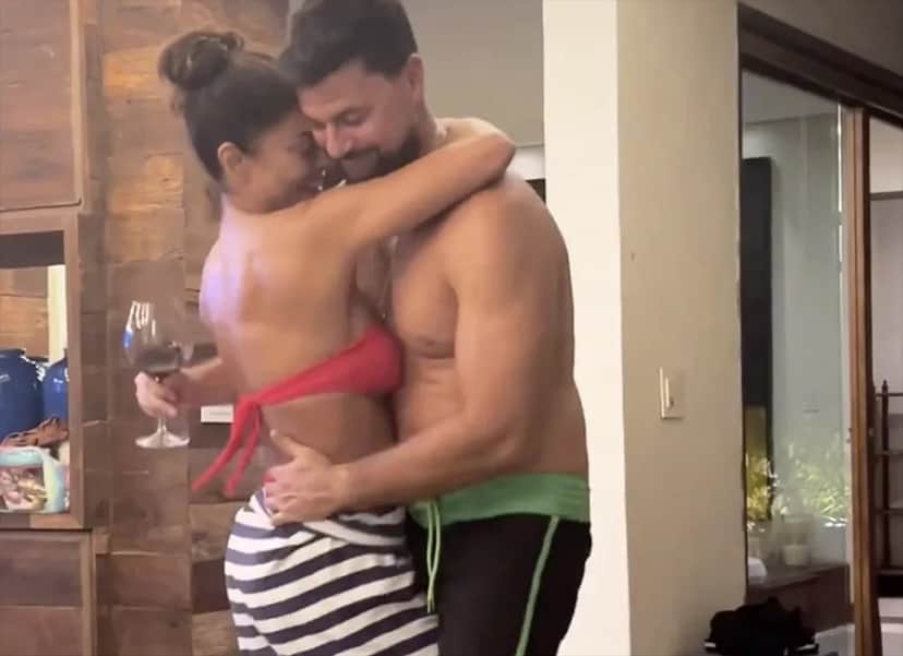 Juliana Paes dançando coladinha com o marido Carlos Eduardo (Foto: Reprodução/ Instagram) Juliana Paes dançando coladinha com o marido Carlos Eduardo (Foto: Reprodução/ Instagram)