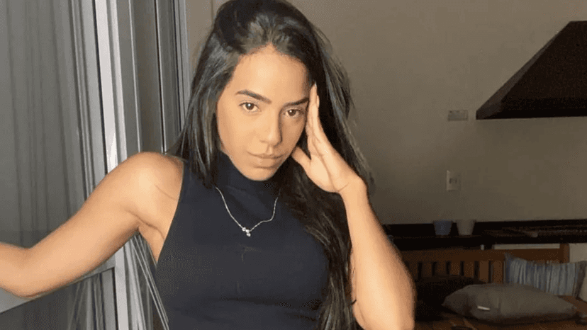 Mirella Santos Mirella Santos