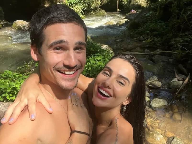 Nicolas Prattes curte cachoeira ao lado de Luiza Caldi (Foto: Reprodução/ Instagram) Nicolas Prattes curte cachoeira ao lado de Luiza Caldi (Foto: Reprodução/ Instagram)