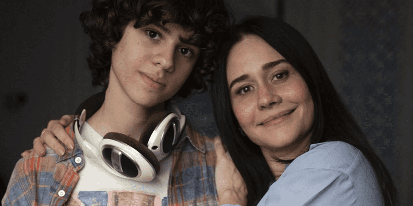 Rudá com sua mãe Guida em Travessia (Foto: Reprodução, Globo) Rudá com sua mãe Guida em Travessia (Foto: Reprodução, Globo)