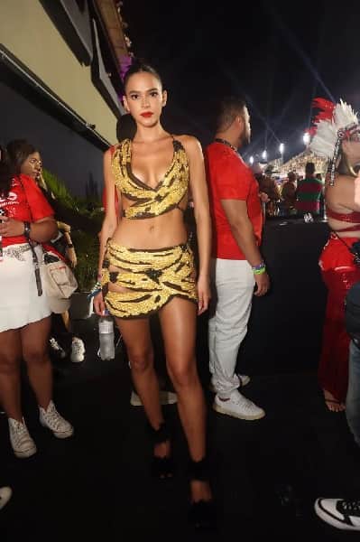 Bruna Marquezine no Carnaval do Rio de Janeiro (Foto: Divulgação - Roberto Teixeira) Bruna Marquezine no Carnaval do Rio de Janeiro (Foto: Divulgação - Roberto Teixeira)