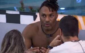 Fred Nicácio discute com Amanda Meirelles e Cara de Sapato no BBB23; briga respingou em Bruna (Foto: Reprodução / Globoplay) Fred Nicácio discute com Amanda Meirelles e Cara de Sapato no BBB23; briga respingou em Bruna (Foto: Reprodução / Globoplay)