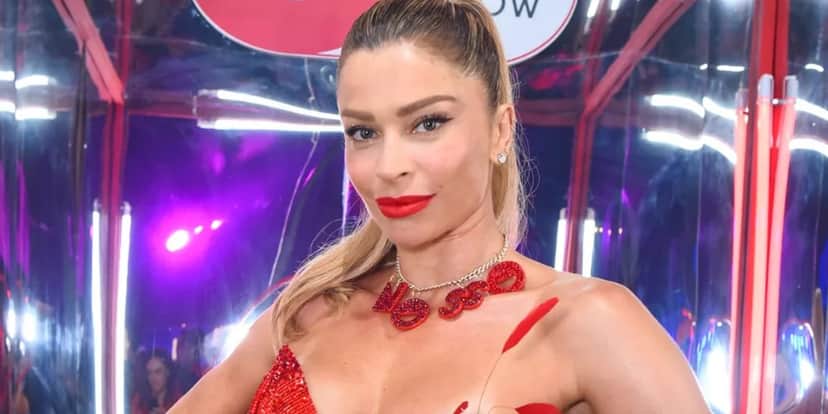 http://tvfoco.uai.com.br/wp-content/uploads/2015/05/Daniela-Mercury.jpg