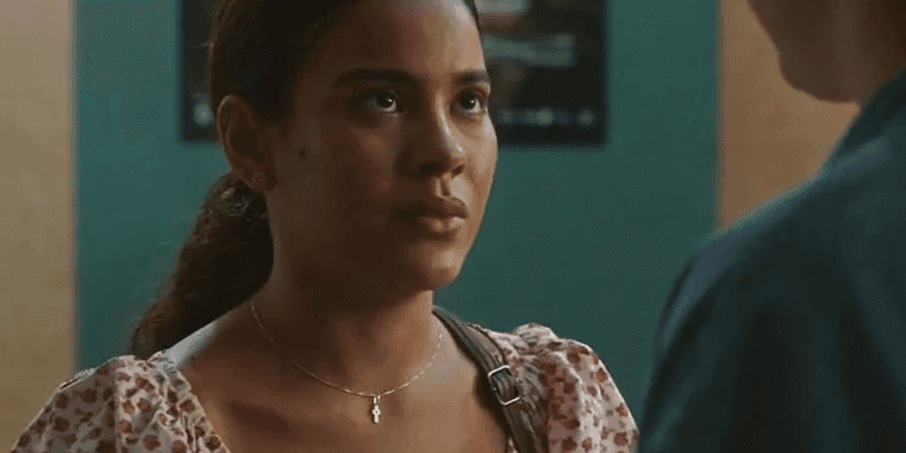 Vai Na Fé: Jennifer descobre grade segredo do pai biológico (Foto: Reprodução, Globo) Vai Na Fé: Jennifer descobre grade segredo do pai biológico (Foto: Reprodução, Globo)
