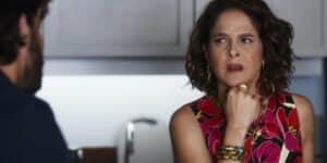 Núbia em cena da novela Travessia Núbia em cena da novela Travessia