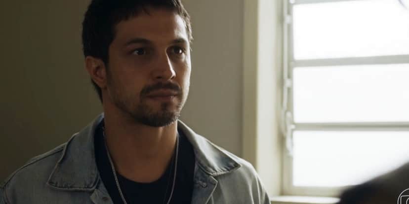 Oto (Romulo Estrela) em cena da novela Travessia Oto (Romulo Estrela) em cena da novela Travessia