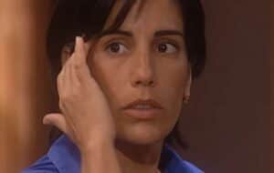 Rafaela (Gloria Pires) em cena de O Rei do Gado; ela ficará chocada com notícia após casamento (Foto: Reprodução / Globo) Rafaela (Gloria Pires) em cena de O Rei do Gado; ela ficará chocada com notícia após casamento (Foto: Reprodução / Globo)