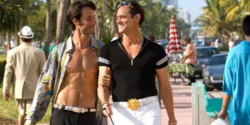 Rodrigo Santoro e Jim Carey em cena do filme O Golpista do Ano - Foto: Reprodução Rodrigo Santoro e Jim Carey em cena do filme O Golpista do Ano - Foto: Reprodução