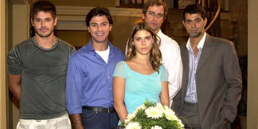 http://tvfoco.uai.com.br/wp-content/uploads/2015/05/Daniela-Mercury.jpg
