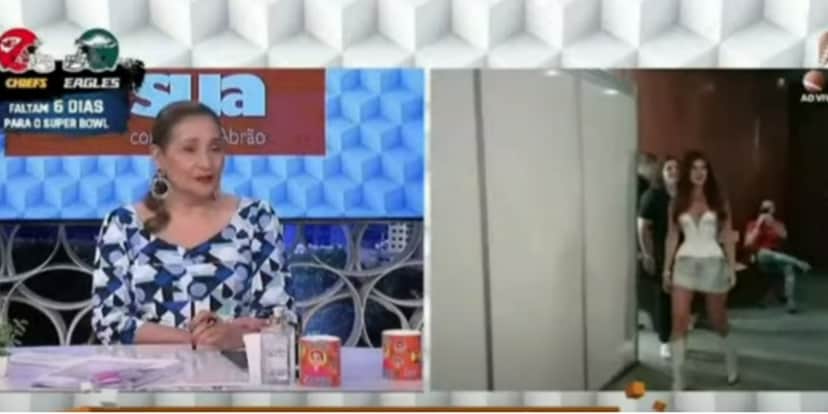 Sonia Abrão mostrou vídeo de Paula Fernandes (Foto: Reprodução/RedeTV!) Sonia Abrão mostrou vídeo de Paula Fernandes (Foto: Reprodução/RedeTV!)