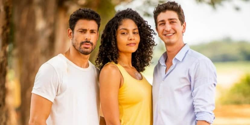 Cauã Reymond, Bárbara Reis e Johnny Massaro são protagonistas de "Terra e Paixão" (Foto: João Miguel Junior/TV Globo) Cauã Reymond, Bárbara Reis e Johnny Massaro são protagonistas de "Terra e Paixão" (Foto: João Miguel Junior/TV Globo)