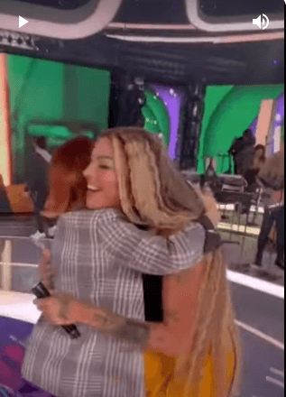 Marcos Mion registrou momento em que Pabllo Vittar e Sandy se conheceram nos bastidores do 'Caldeirão' (Foto: Reprodução Internet) Marcos Mion registrou momento em que Pabllo Vittar e Sandy se conheceram nos bastidores do 'Caldeirão' (Foto: Reprodução Internet)