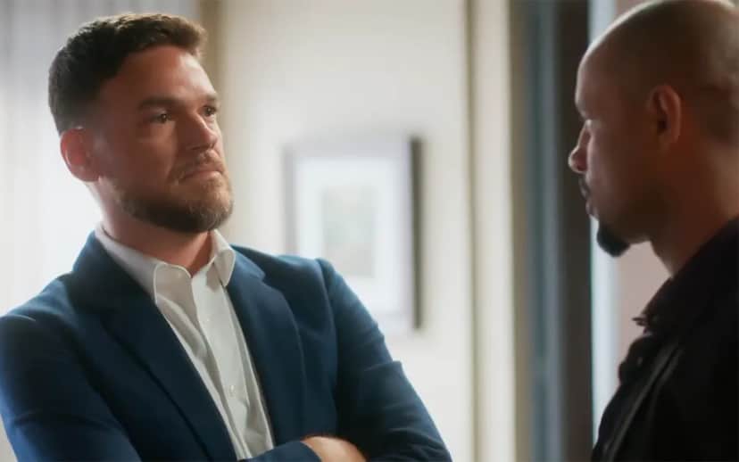 Theo (Emilio Dantas) e Orfeu (Jonathan Haagensen) em Vai Na Fé. (Foto: Reprodução / Globo) Theo (Emilio Dantas) e Orfeu (Jonathan Haagensen) em Vai Na Fé. (Foto: Reprodução / Globo)