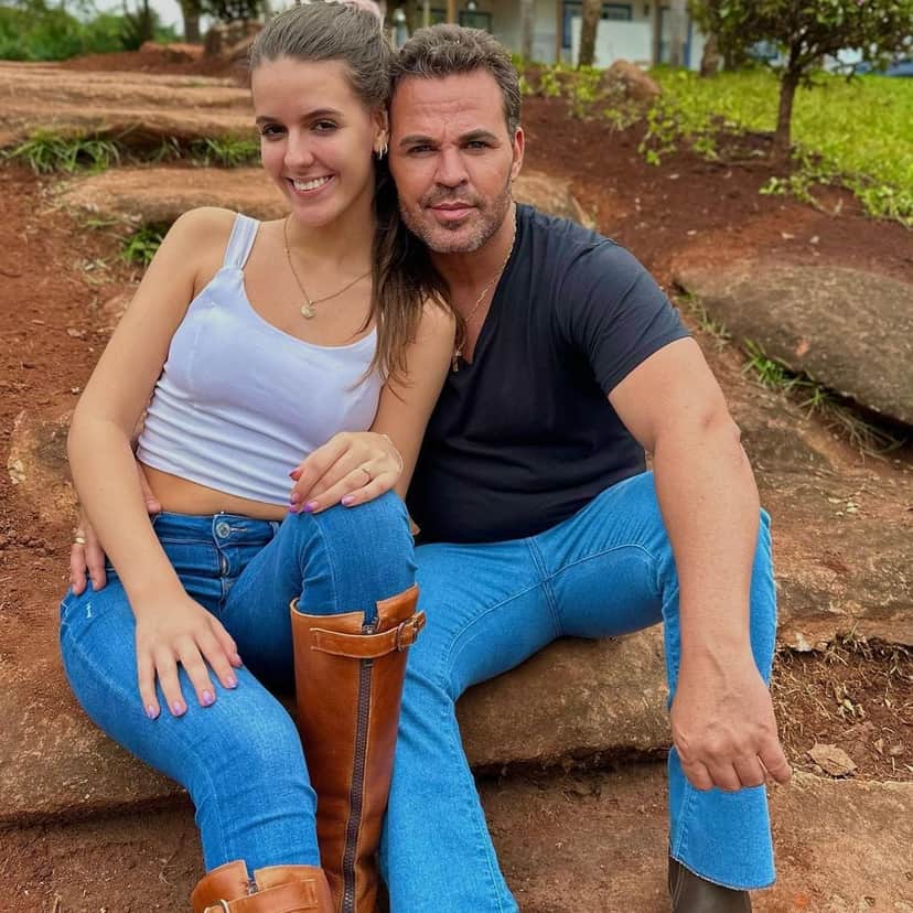 Cantor Eduardo Costa ao ao lado de sua filha (Foto: Reprodução, Instagram) Cantor Eduardo Costa ao ao lado de sua filha (Foto: Reprodução, Instagram)