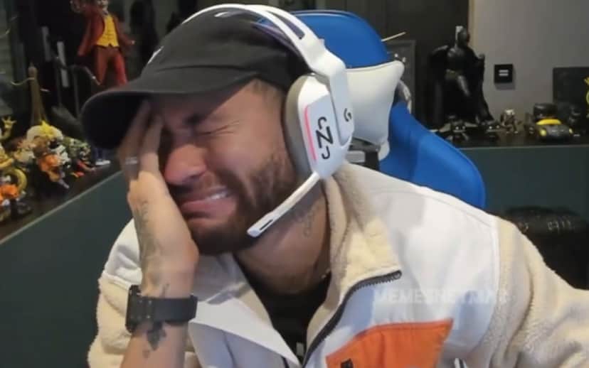 Neymar "caiu no choro" após perder milhões em jogatina. Foto: Reprodução/Facebook Neymar "caiu no choro" após perder milhões em jogatina. Foto: Reprodução/Facebook