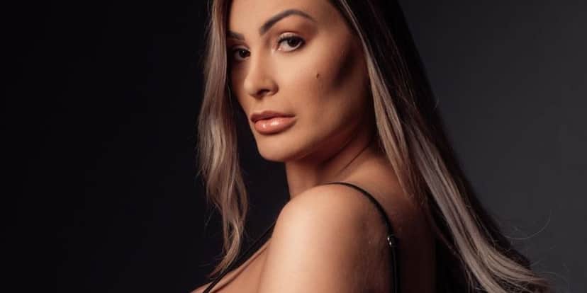 Durante entrevista no podcast Inteligência Ltda, Andressa Urach revelou detalhe de parte íntima de Cristiano Ronaldo e o que fizeram (Foto: Reprodução / Ana Zago e Maurício) Durante entrevista no podcast Inteligência Ltda, Andressa Urach revelou detalhe de parte íntima de Cristiano Ronaldo e o que fizeram (Foto: Reprodução / Ana Zago e Maurício)