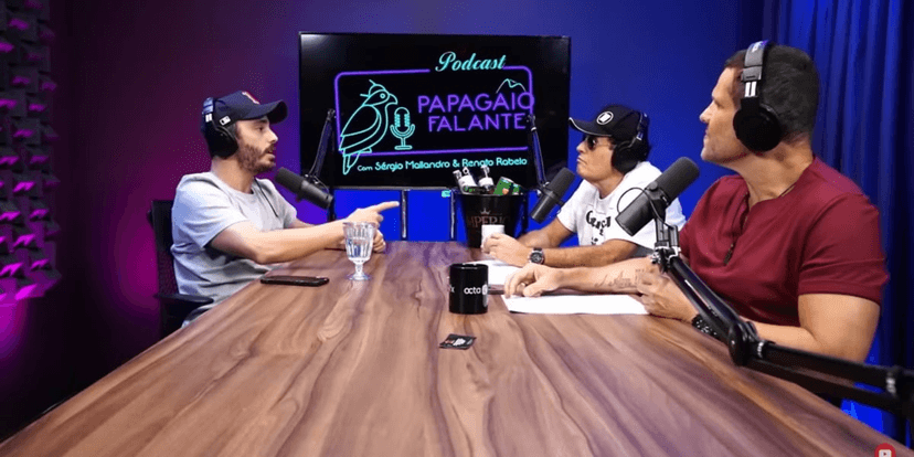 Thiago Rodrigues no podcast 'Papagaio Falante' (Foto: Reprodução/ YouTube)