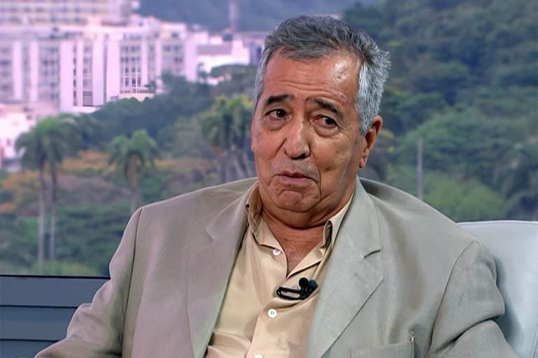 Estado terminal: O âncora do Jornal Nacional que perdeu luta contra doença e passou últimos dias em retiro(Foto: Reprodução) Estado terminal: O âncora do Jornal Nacional que perdeu luta contra doença e passou últimos dias em retiro(Foto: Reprodução)