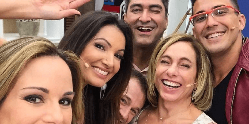 Elenco do 'É de Casa', da Globo, reunido (Foto: Reprodução/ Internet)