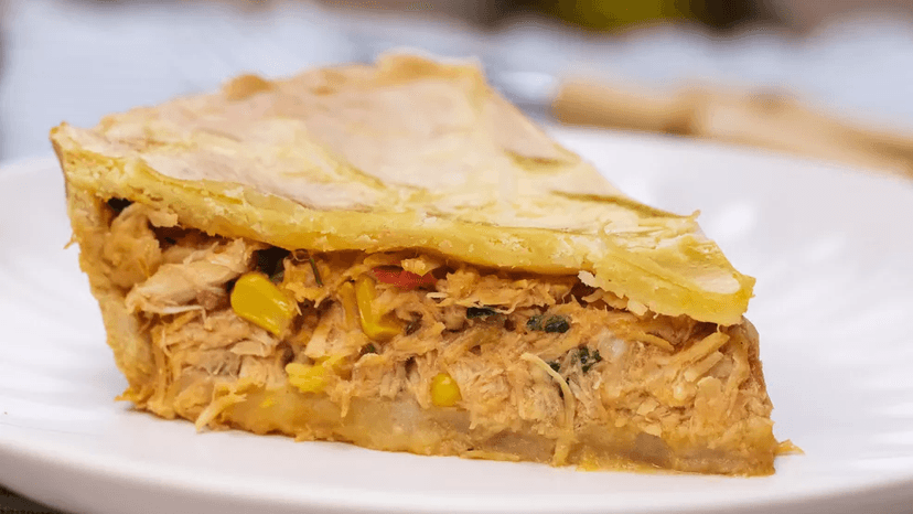 O empadão de frango que deixa qualquer um com água na boca (Foto: Reprodução/ Internet) O empadão de frango que deixa qualquer um com água na boca (Foto: Reprodução/ Internet)