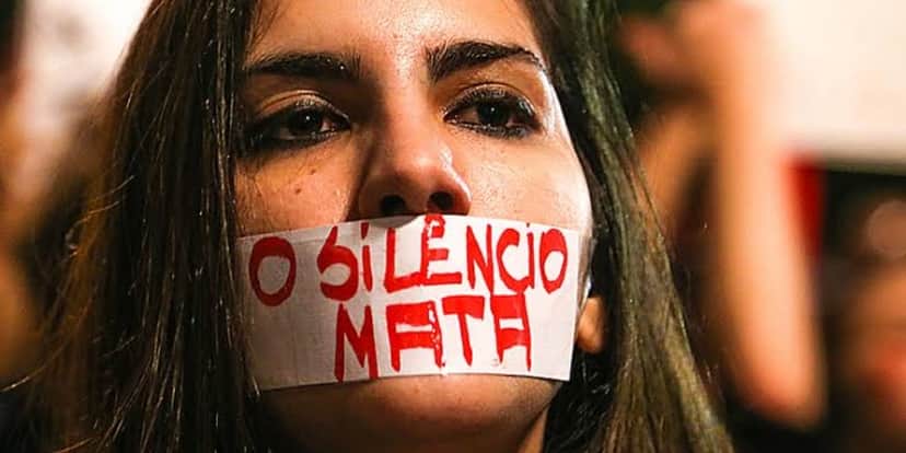 Protesto contra a violência doméstica (Foto: Reprodução/Brasil de fato) Protesto contra a violência doméstica (Foto: Reprodução/Brasil de fato)