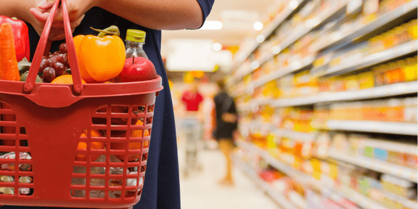 Poder de compra do brasileiro está reduzido por conta da alta inflação e a pandemia só piorou o que já estava ruim, fazendo com que a alimentação também seja um fator prejudicado (Foto Reprodução/Internet) Poder de compra do brasileiro está reduzido por conta da alta inflação e a pandemia só piorou o que já estava ruim, fazendo com que a alimentação também seja um fator prejudicado (Foto Reprodução/Internet)