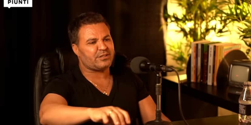 Eduardo Costa revelou que ficou chateado com Gusttavo Lima por ter contratado seus músicos (Reprodução: Youtube) Eduardo Costa revelou que ficou chateado com Gusttavo Lima por ter contratado seus músicos (Reprodução: Youtube)
