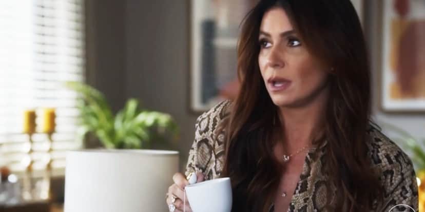 Helô dá conselhos na novela Travessia Helô dá conselhos na novela Travessia