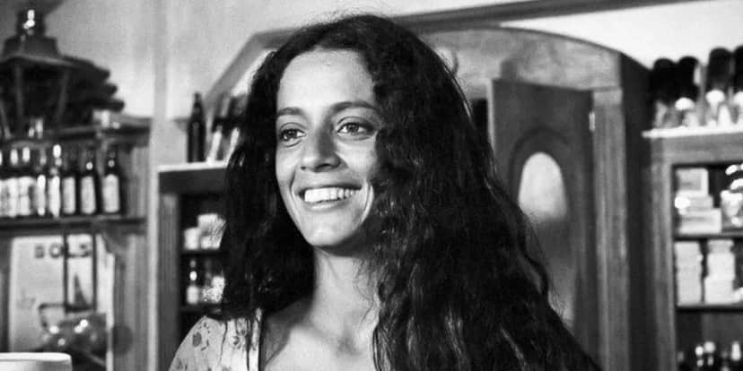 A primeira "Gabriela", exibida pela Globo em 1975, estrelada por Sônia Braga) A primeira "Gabriela", exibida pela Globo em 1975, estrelada por Sônia Braga)