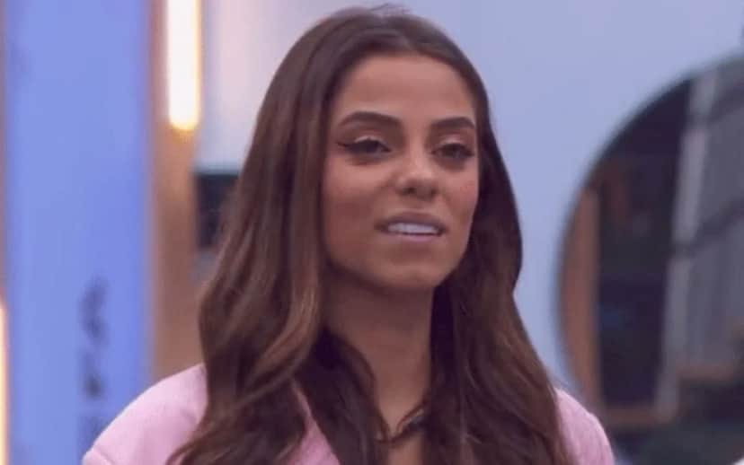 http://tvfoco.uai.com.br/wp-content/uploads/2015/05/Daniela-Mercury.jpg