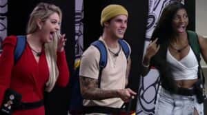 Marília, Gabriel e Tina entram na Casa do Reencontro do BBB23 (Foto: Reprodução / Globoplay) Marília, Gabriel e Tina entram na Casa do Reencontro do BBB23 (Foto: Reprodução / Globoplay)