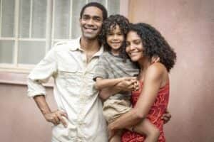 Samuel (Ítalo Martins), Aline (Barbara Reis) e João (Matheus Assis) em Terra e Paixão. (Foto: Globo / Paulo Belote) Samuel (Ítalo Martins), Aline (Barbara Reis) e João (Matheus Assis) em Terra e Paixão. (Foto: Globo / Paulo Belote)