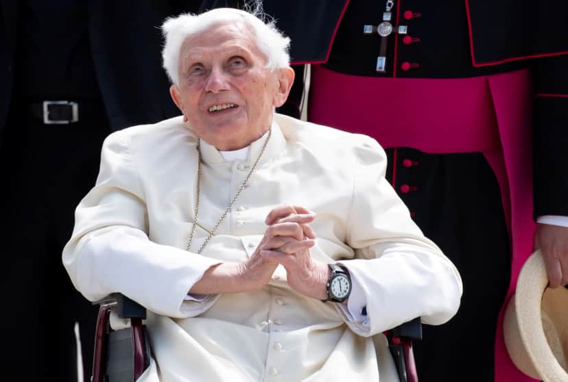 Papa Emérito Bento XVI deixou herança para os primos (Foto: Reprodução) Papa Emérito Bento XVI deixou herança para os primos (Foto: Reprodução)