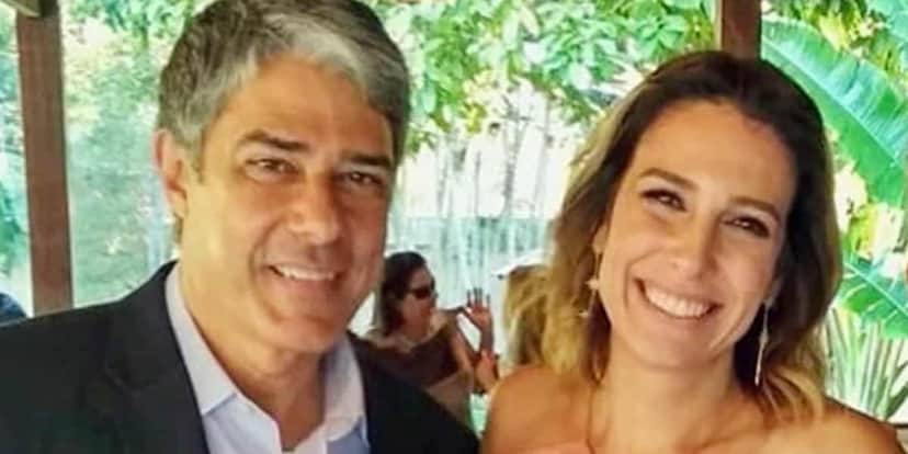 Após se separar de Fátima Bernardes, William Bonner se casou com a fisioterapeuta Natasha Dantas (Foto: Reprodução/Bebê Mamãe) Após se separar de Fátima Bernardes, William Bonner se casou com a fisioterapeuta Natasha Dantas (Foto: Reprodução/Bebê Mamãe)