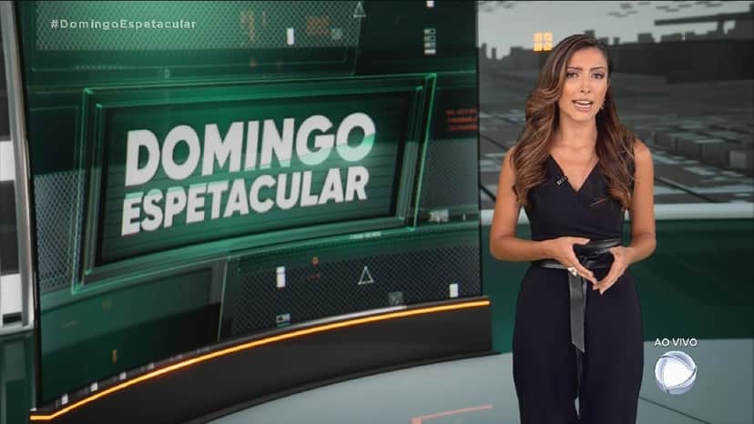 Paloma Poeta comandando o 'Domingo Espetacular' (Foto: Reprodução/ Internet) Paloma Poeta comandando o 'Domingo Espetacular' (Foto: Reprodução/ Internet)