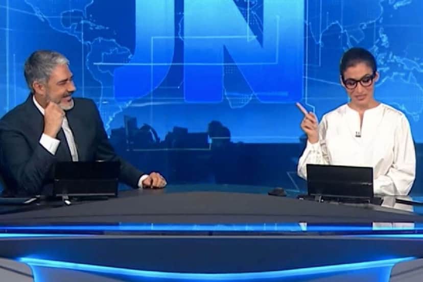 William Bonner e Renata Vasconcellos na bancada do Jornal Nacional, na Globo (Foto: Reprodução/ Globo) William Bonner e Renata Vasconcellos na bancada do Jornal Nacional, na Globo (Foto: Reprodução/ Globo)